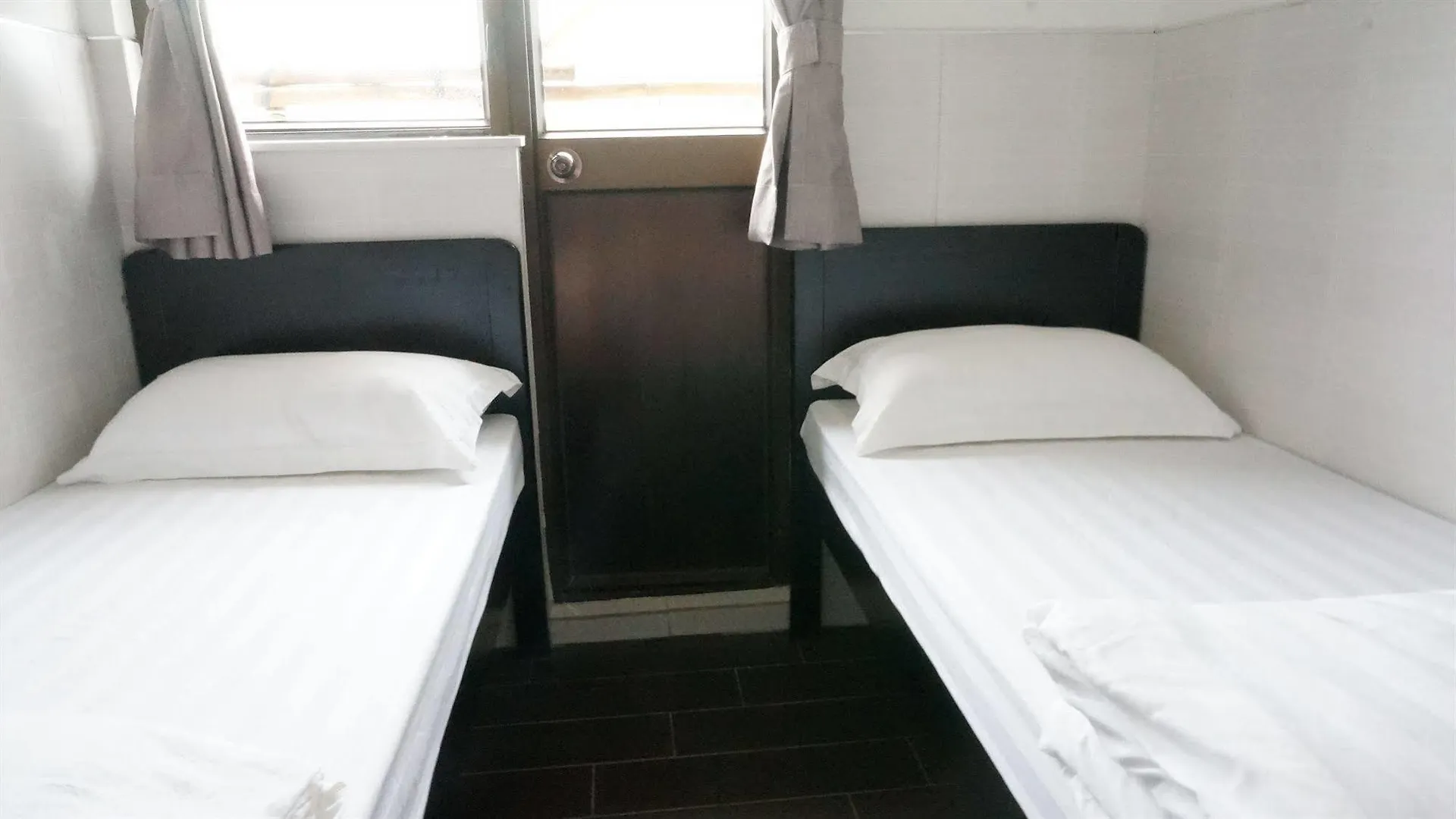 Kowloon Mongkok 1812 Guest House Hong Kong China